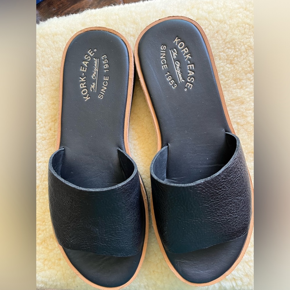 Kork-Ease Black Leather Slide Sandals with Tan Trim